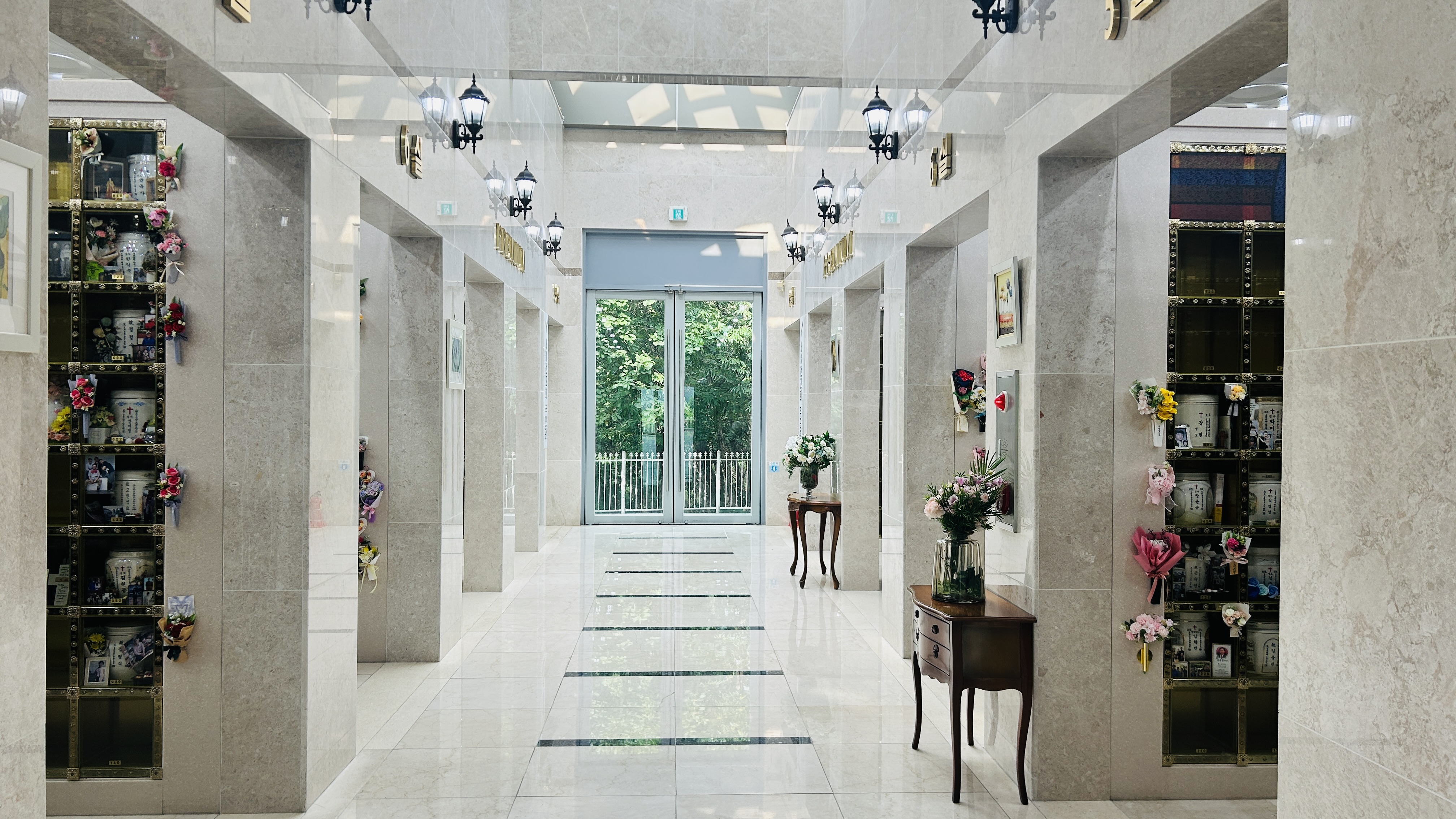 곤지암 봉안당(납골당) 외부 전경 및 주변 환경